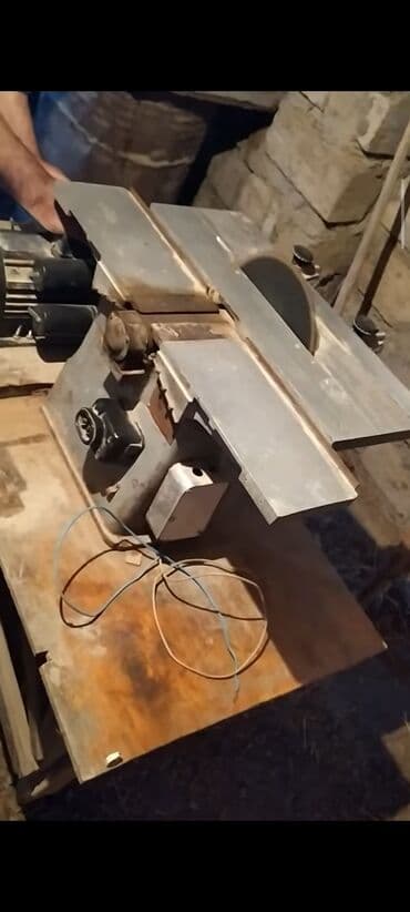 Məhsul: Stolüstü dairəvi mişar 3 fazalı Təsvir: - Ağac kəsmə işləri lalafo.az -da Məhsul: Stolüstü dairəvi mişar 3 fazalı Təsvir: - Ağac kəsmə işləri