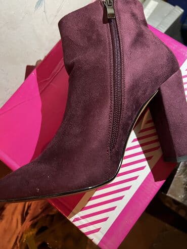 Ölçü: 39, rəng - Bənövşəyi, Yeni lalafo.az -da Ölçü: 39, rəng - Bənövşəyi, Yeni