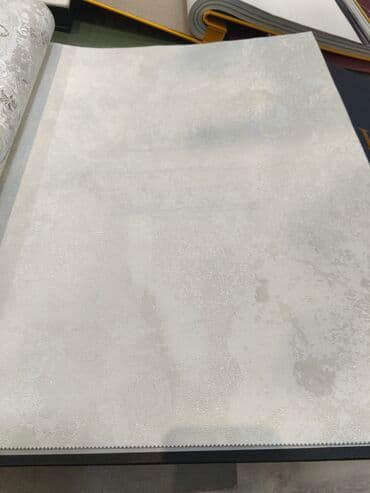 Kağız oboylar: Dekorativ divar kağızı – açıq krem/bozumtul tonlarda, incə teksturalı lalafo.az -da — 1 Kağız oboylar: Dekorativ divar kağızı – açıq krem/bozumtul tonlarda, incə teksturalı — 1