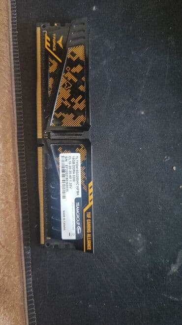 Operativ yaddaş (RAM) Team Group, 16 GB, 3200 Mhz, DDR4, PC üçün lalafo.az -da Operativ yaddaş (RAM) Team Group, 16 GB, 3200 Mhz, DDR4, PC üçün