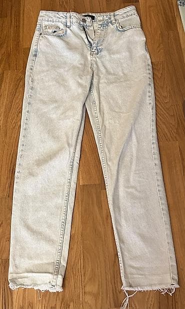 Açıq-boz yuyulmuş effektli cins şalvar - Kəsim: düz/relaxed fit lalafo.az -da Açıq-boz yuyulmuş effektli cins şalvar - Kəsim: düz/relaxed fit