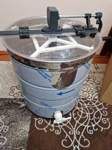 Bal süzən aparat əl ilə 4 ramka 23 luk pakovkadi sekildə gorduynuz lalafo.az -da Bal süzən aparat əl ilə 4 ramka 23 luk pakovkadi sekildə gorduynuz