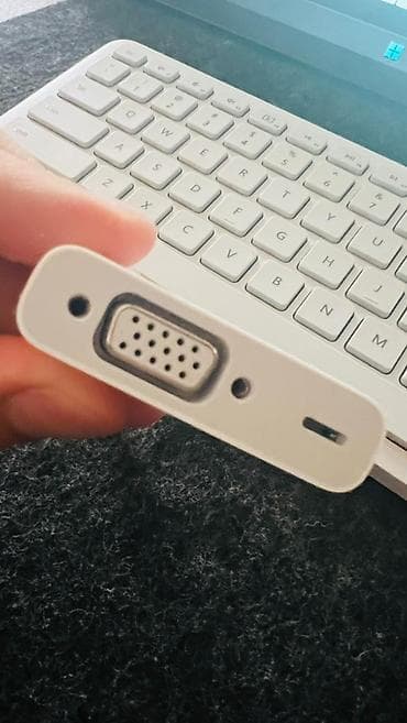 Original Adapter VGA to Apple Lightning Original Apple Adapter lalafo.az -da Original Adapter VGA to Apple Lightning Original Apple Adapter