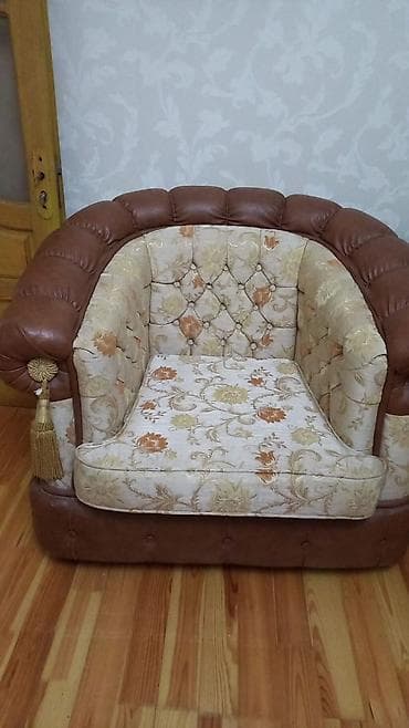 Divan, İşlənmiş, Açılan, Bazasız, Dəri, Çatdırılma yoxdur lalafo.az -da Divan, İşlənmiş, Açılan, Bazasız, Dəri, Çatdırılma yoxdur