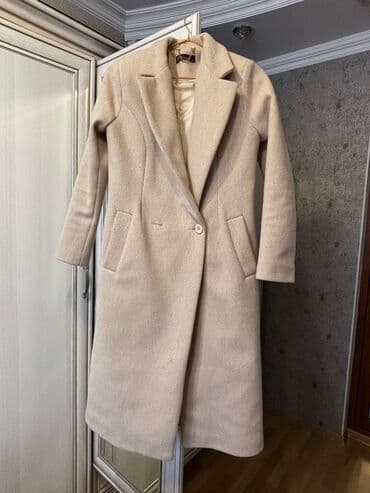 Palto 38 razmer 120 azn alınıb 50 azn satılır 1-2 dəfə geyinilib lalafo.az -da Palto 38 razmer 120 azn alınıb 50 azn satılır 1-2 dəfə geyinilib