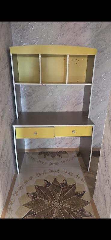 Компьютерный стол, Нераскладной, Ламинат at lalafo.az Компьютерный стол, Нераскладной, Ламинат