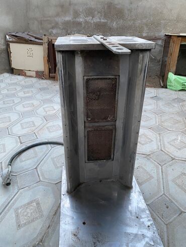 Qazla işləyən, 2 gözlü lalafo.az -da Qazla işləyən, 2 gözlü