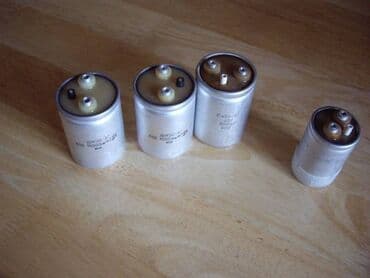 Kondensator 63 v 15000 Mkf. Hamsi ictir - Exlanib. 1 denesi 15 azn lalafo.az -da Kondensator 63 v 15000 Mkf. Hamsi ictir - Exlanib. 1 denesi 15 azn