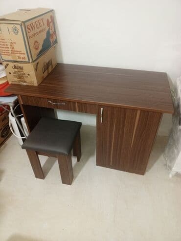 Great Wall: Kompakt iş masası və taburet - Material: taxta əsaslı laminat (qoz lalafo.az -da — 1 Great Wall: Kompakt iş masası və taburet - Material: taxta əsaslı laminat (qoz — 1