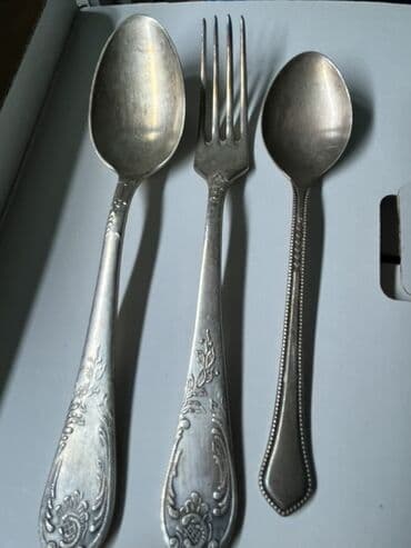 Antik metal süfrə dəsti - Tərkib: 3 ədəd məcmu: böyük qaşıq, çəngəl lalafo.az -da Antik metal süfrə dəsti - Tərkib: 3 ədəd məcmu: böyük qaşıq, çəngəl