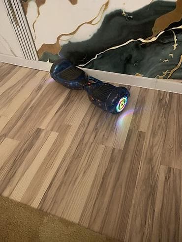 Öz-özünə balanslı elektrikli skuter (hoverboard) - Dizayn: Göy–kosmik lalafo.az -da Öz-özünə balanslı elektrikli skuter (hoverboard) - Dizayn: Göy–kosmik