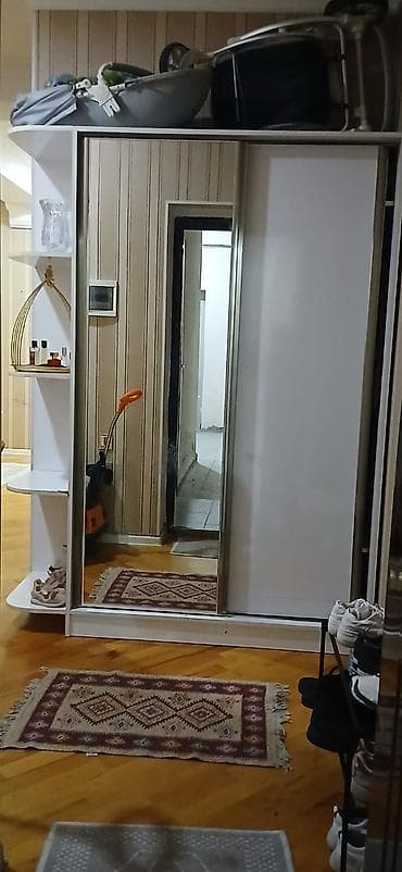 Açıq rəngli sürgülü qapılı dolab - Material: ağ laminat/MDF səth lalafo.az -da Açıq rəngli sürgülü qapılı dolab - Material: ağ laminat/MDF səth
