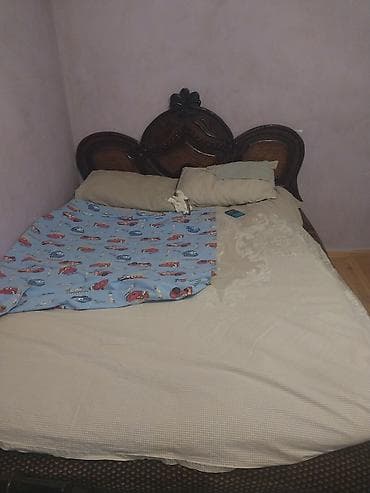 Taxta başlıqlı ikinəfərlik çarpayı - Klassik üslubda, naxışlı massiv lalafo.az -da Taxta başlıqlı ikinəfərlik çarpayı - Klassik üslubda, naxışlı massiv