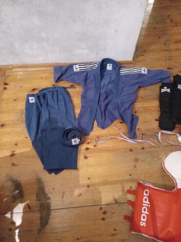 Шлемы: Uşaq üçün döyüş/idman komplekti – 7-8 yaşa uyğun Dəst tərkibi: - at lalafo.az — 3 Шлемы: Uşaq üçün döyüş/idman komplekti – 7-8 yaşa uyğun Dəst tərkibi: - — 3