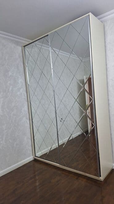 Dolab 600azn. Olcu 260×168. Unvan Nerimanov Nigaz lalafo.az -da Dolab 600azn. Olcu 260×168. Unvan Nerimanov Nigaz