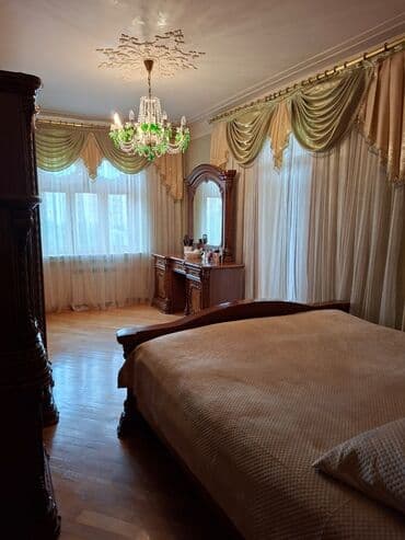 ремонт мебели: Təsviri: Klassik üslubda tam təmirli mənzil interyeri - Geniş dəhliz at lalafo.az — 6 ремонт мебели: Təsviri: Klassik üslubda tam təmirli mənzil interyeri - Geniş dəhliz — 6