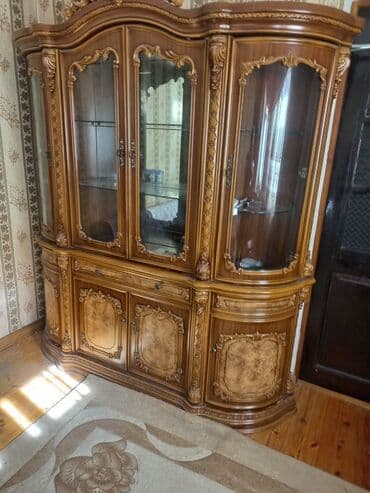 Şüşəli dolab vitrini lalafo.az -da Şüşəli dolab vitrini