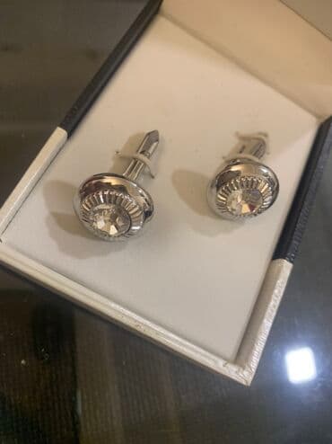 Müasir dizaynlı kişi manjet düymələri - Zərif aksessuar axtaranlar lalafo.az -da Müasir dizaynlı kişi manjet düymələri - Zərif aksessuar axtaranlar