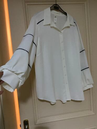 Köynek geyinilmeyib tezedi razmeti-50 32 baha alınıb 32 manata vererem lalafo.az -da Köynek geyinilmeyib tezedi razmeti-50 32 baha alınıb 32 manata vererem