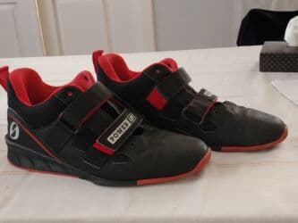 Ağırlıq qaldırma ayaqqabısı. 1il isdifadə olunub 100azn satıram lalafo.az -da Ağırlıq qaldırma ayaqqabısı. 1il isdifadə olunub 100azn satıram