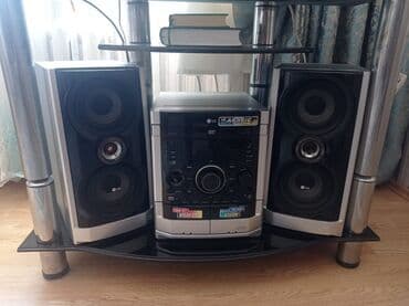 LG musiqi mərkəzi – iki akustik sütun və əsas blokdan ibarət kompakt lalafo.az -da LG musiqi mərkəzi – iki akustik sütun və əsas blokdan ibarət kompakt