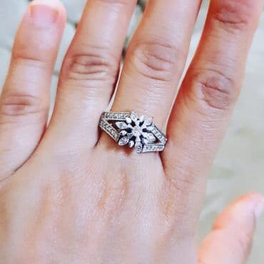 Nişan, Üzük, Sarı qızıl, 750 Əyar, Brilyant, 0-0.25 Karat lalafo.az -da Nişan, Üzük, Sarı qızıl, 750 Əyar, Brilyant, 0-0.25 Karat