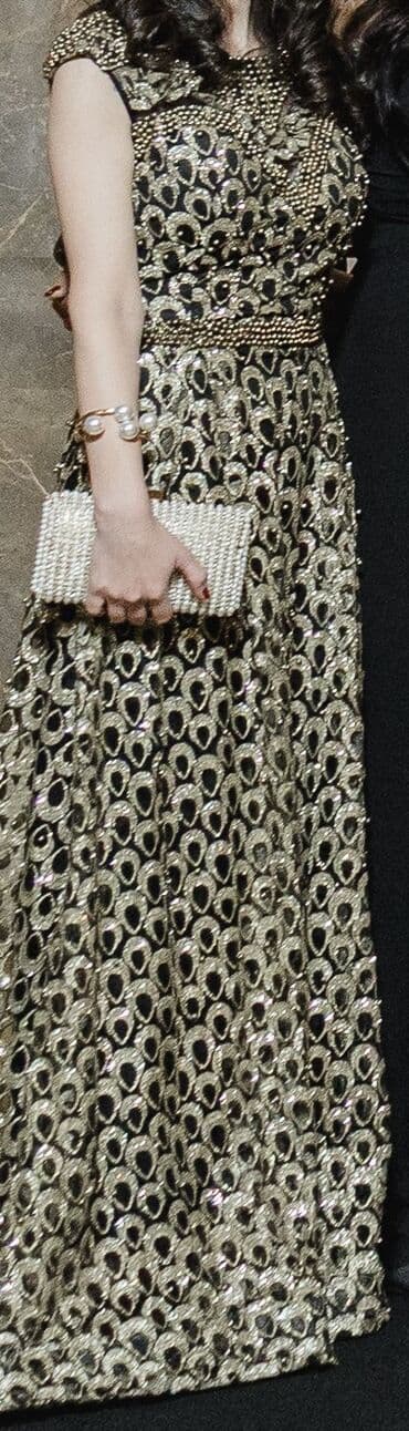 1 dəfə geyinilibSatış 350 AZN ; Kirayə 120 Qızılı payetli uzun lalafo.az -da 1 dəfə geyinilibSatış 350 AZN ; Kirayə 120 Qızılı payetli uzun