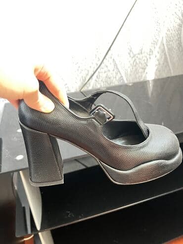 Tuflilər, Ölçü: 38, rəng - Qara, İşlənmiş lalafo.az -da Tuflilər, Ölçü: 38, rəng - Qara, İşlənmiş