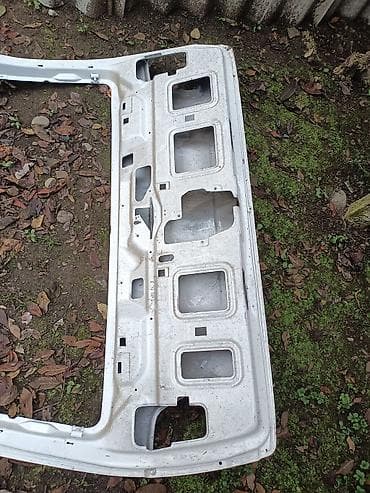 Mercedes-Benz 210, 2000 il, Almaniya, Ünvandan götürmə lalafo.az -da — 2 Mercedes-Benz 210, 2000 il, Almaniya, Ünvandan götürmə — 2