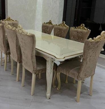 Qonaq otağı üçün, İşlənmiş, Kvadrat masa, 8 stul lalafo.az -da Qonaq otağı üçün, İşlənmiş, Kvadrat masa, 8 stul