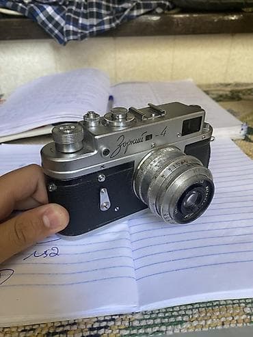 Zorkiy-4 film fotoaparatı - 35 mm məxməri lent üçün telemetrik lalafo.az -da Zorkiy-4 film fotoaparatı - 35 mm məxməri lent üçün telemetrik