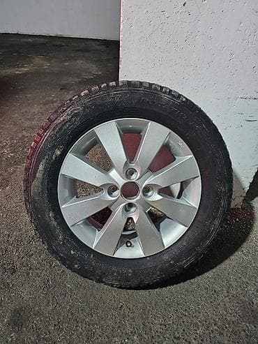 Kia rio diski Yüngül lehimli disk və qış təkəri komplekti - Disk: 10 at lalafo.az Kia rio diski Yüngül lehimli disk və qış təkəri komplekti - Disk: 10