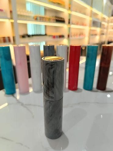 Flakonların Topdan və Pərakəndə satışı. 10 ml pomada lalafo.az -da Flakonların Topdan və Pərakəndə satışı. 10 ml pomada