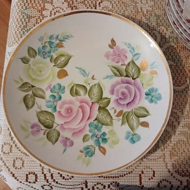 Boşqablar, 1 əd, rəng - Qızılı, Farfor, SSRİ lalafo.az -da Boşqablar, 1 əd, rəng - Qızılı, Farfor, SSRİ