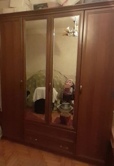 İşlənmiş, Açılan, 4 qapılı Düz dolab, Şifonyer, Rusiya lalafo.az -da İşlənmiş, Açılan, 4 qapılı Düz dolab, Şifonyer, Rusiya