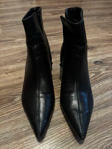 Qadın botları – Calliope, ölçü 40 - Rəng: qara - Model: dar burunlu lalafo.az -da Qadın botları – Calliope, ölçü 40 - Rəng: qara - Model: dar burunlu