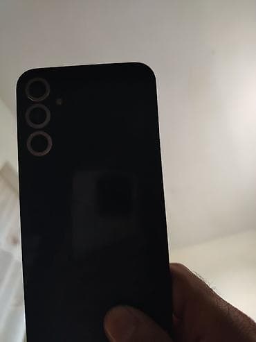Smartfon – üçlü arxa kamera modulu və damcı formalı ön kamera lalafo.az -da Smartfon – üçlü arxa kamera modulu və damcı formalı ön kamera
