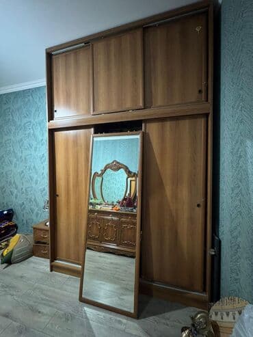 İşlənmiş, Düz dolab, Qarderob, paltar dolabı lalafo.az -da İşlənmiş, Düz dolab, Qarderob, paltar dolabı