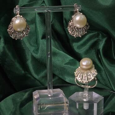 Dəstə daxildir: Üzük, Sırğa, Gümüş, 925 Əyar lalafo.az -da Dəstə daxildir: Üzük, Sırğa, Gümüş, 925 Əyar