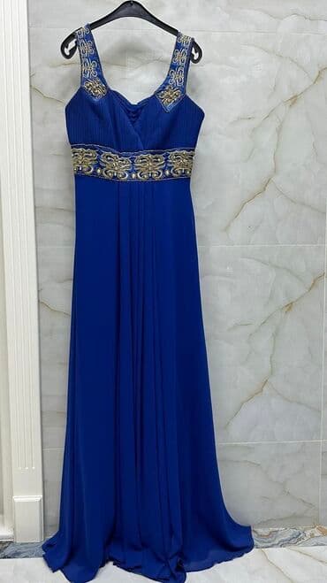 38 razmer, 1 dəfə geyinilib. 150 manata alınıb, 30 azn satılır lalafo.az -da 38 razmer, 1 dəfə geyinilib. 150 manata alınıb, 30 azn satılır