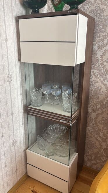 Şüşəli dolab vitrini lalafo.az -da Şüşəli dolab vitrini