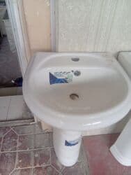 Keramika paltaryuyan otağı üçün “pedestal” tip lavabolar Məhsul lalafo.az -da Keramika paltaryuyan otağı üçün “pedestal” tip lavabolar Məhsul