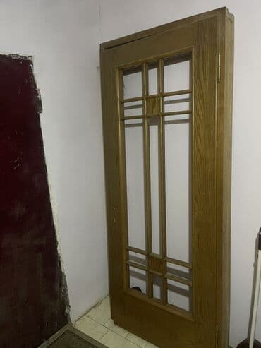 Бункерные двери: Ağac qapı – şüşəli dekorativ panjur çərçivəli model Təmiz palıd at lalafo.az — 1 Бункерные двери: Ağac qapı – şüşəli dekorativ panjur çərçivəli model Təmiz palıd — 1