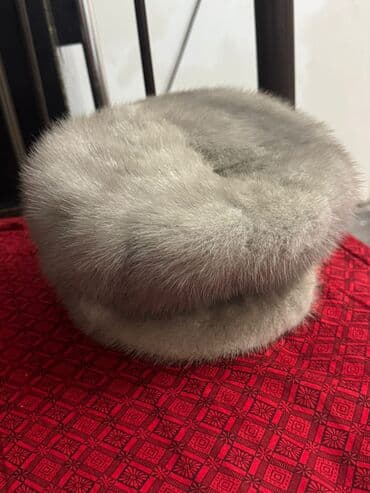 Gümüşü-boz rəngdə xəz papaq - Klassik dairəvi siluet, hündür kənarlı lalafo.az -da Gümüşü-boz rəngdə xəz papaq - Klassik dairəvi siluet, hündür kənarlı