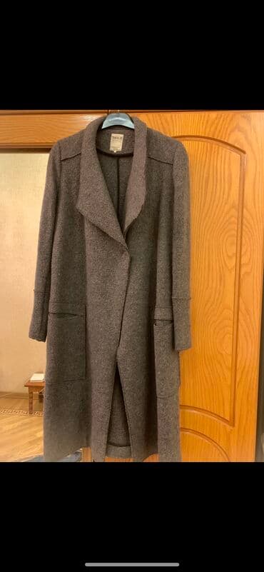 Zara palto. Yun. XS olcu. Az istifade olunub. 120man alinib. 45 lalafo.az -da Zara palto. Yun. XS olcu. Az istifade olunub. 120man alinib. 45