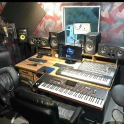 Fleytalar: Full hazir ses yazma avadanliqlari Kreditle ala bilersiz lalafo.az -da — 5 Fleytalar: Full hazir ses yazma avadanliqlari Kreditle ala bilersiz — 5