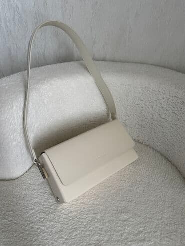 Əl çantası, İşlənmiş lalafo.az -da Əl çantası, İşlənmiş