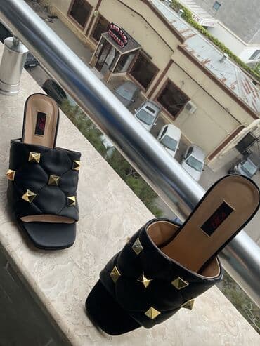 Sabo, Ölçü: 40, rəng - Qara, İşlənmiş lalafo.az -da Sabo, Ölçü: 40, rəng - Qara, İşlənmiş