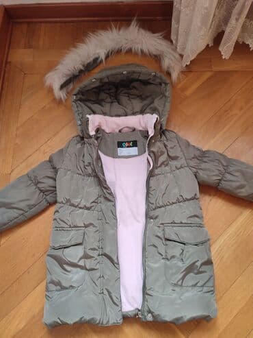 Kurtka. Qız üçün. Boy 104. Moskvada alınıb. Куртка. Для девочки. Рост lalafo.az -da Kurtka. Qız üçün. Boy 104. Moskvada alınıb. Куртка. Для девочки. Рост