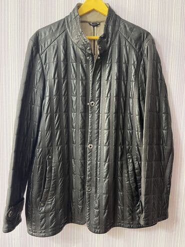 Dəri gödəkçə. Elitdən alınıb. Səliqəli istifadə edilib lalafo.az -da Dəri gödəkçə. Elitdən alınıb. Səliqəli istifadə edilib